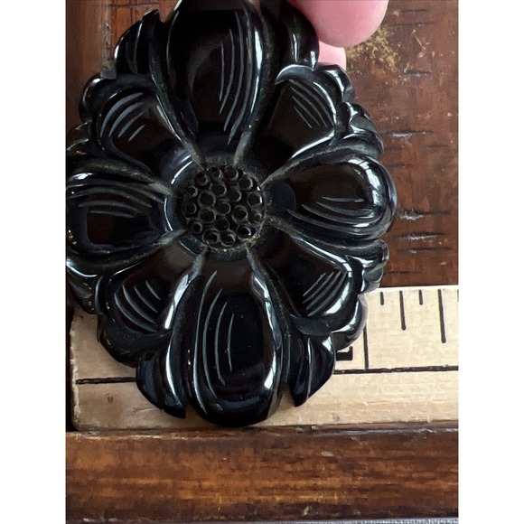 Bakelite Large Black Brooch Floral Carved Detailed Pierced Pin - Picture 13 of 13
